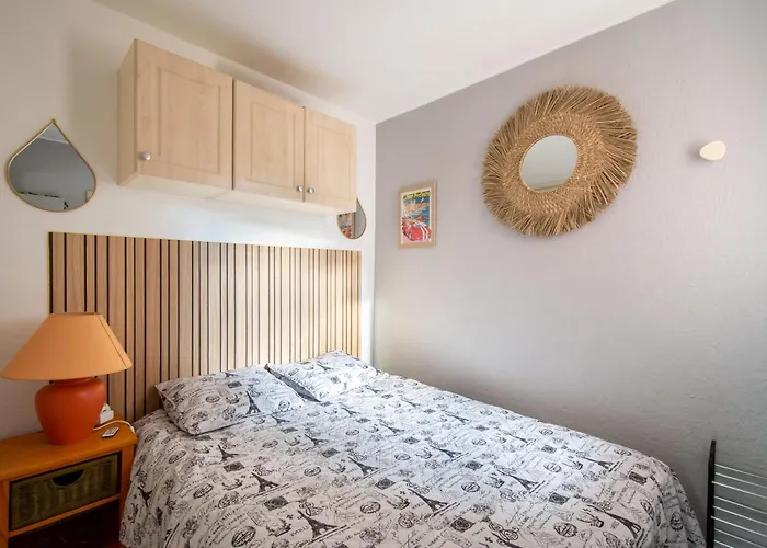 L'esprit Boheme - Terrasse - Proche Camp Naturiste Apartment *